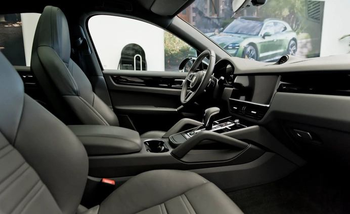 Porsche Cayenne cena 449000 przebieg: 15100, rok produkcji 2021 z Wolsztyn małe 326